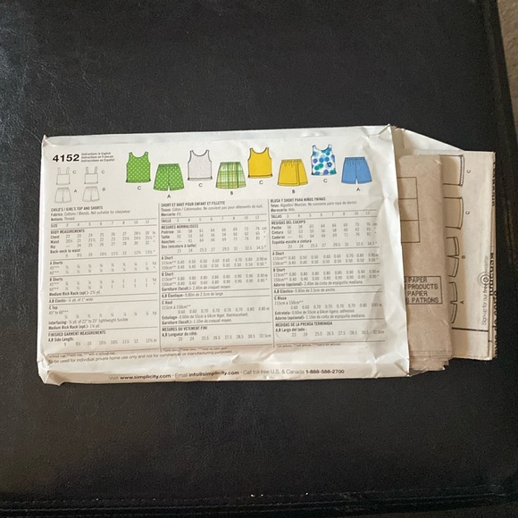 3/20 Simplicity 4152 uncut sewing pattern - Picture 2 of 4